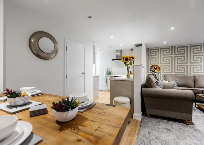 Victoria Place - 3-Bed Apartment, Parking, Wi-Fi