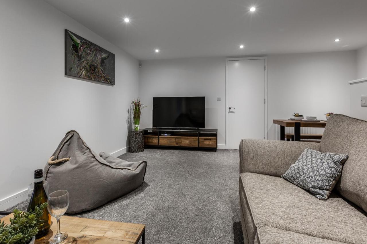 Victoria Place - 3-bed Apartment, Parking, Wi-fi Apartment *