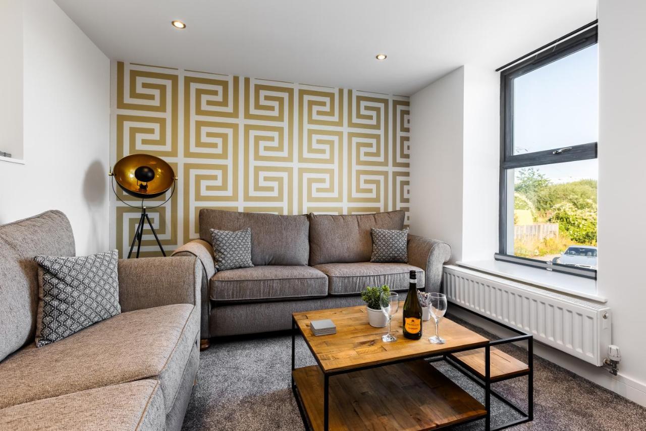 Victoria Place - 3-bed Apartment, Parking, Wi-fi Apartment Hyde