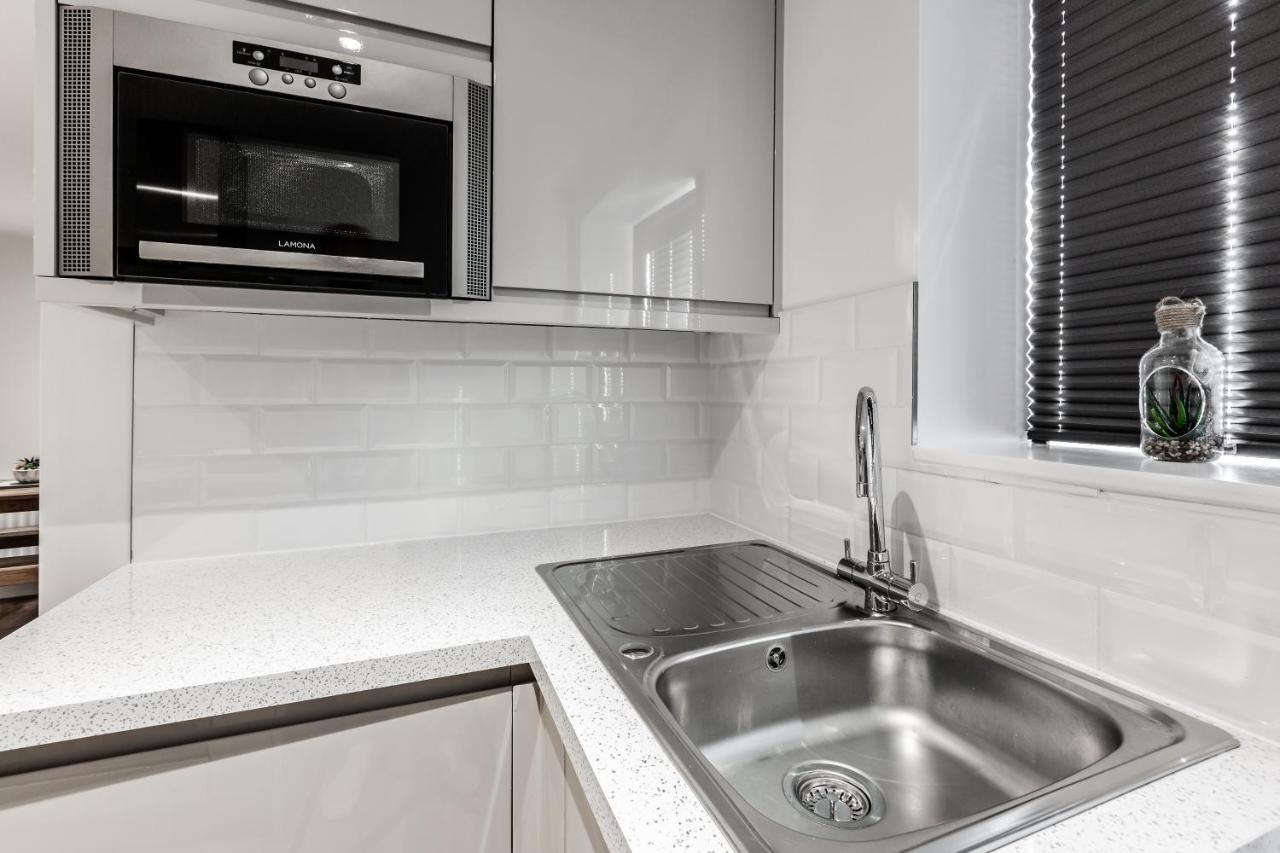 Apartment Victoria Place - 3-bed Apartment, Parking, Wi-fi *